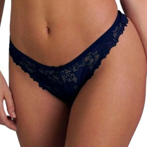 Fleur Cachee Other - 🌸 5/$25 NWT Fleur Cachee "Aria" Thong Panty